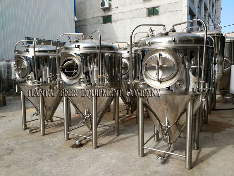 <b>3HL Nano fermenting tanks</b>